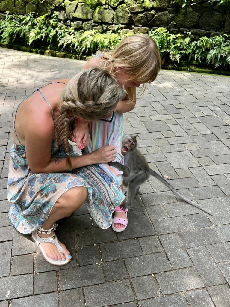 Indonezja — Ubud: urodziny, małpi las i ucieczka przed deszczem.